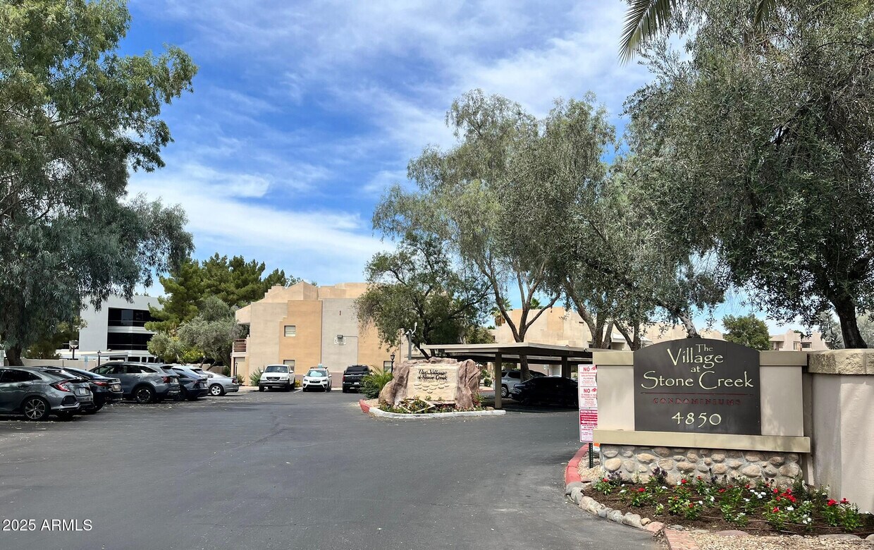 Foto principal - 4850 E Desert Cove Ave