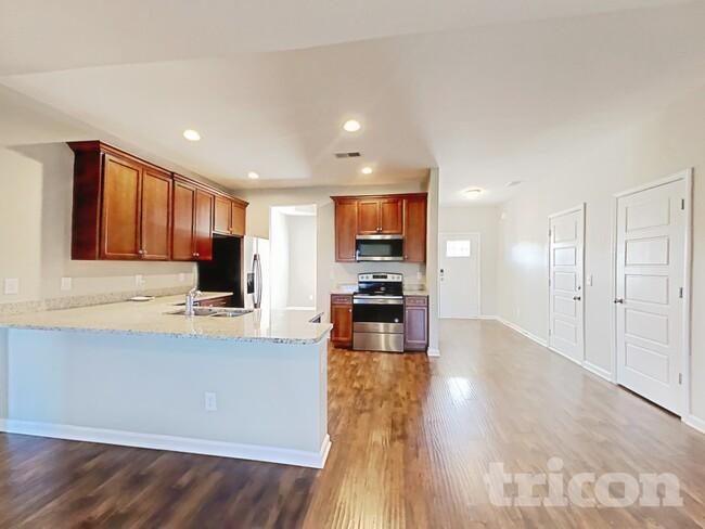 Foto del edificio - 815 Ellyson Dr