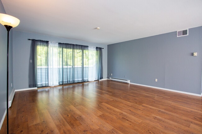 Building Photo - 146 Candlewood Dr