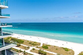 Building Photo - 9341 Collins Ave