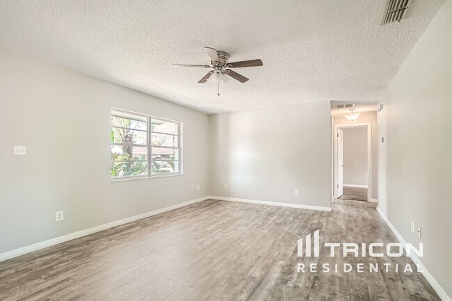 Building Photo - 1207 Adeleide Ct