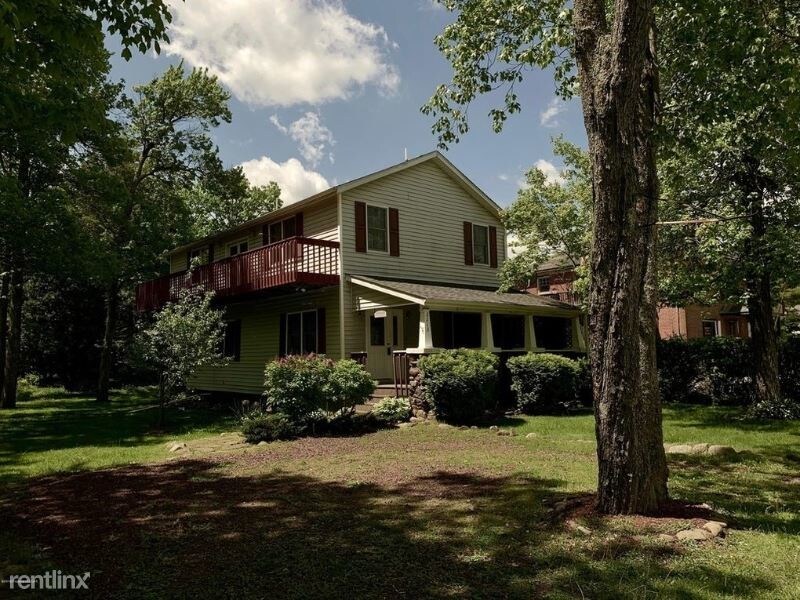 Primary Photo - 3 br, 2.5 bath House - 2213 Lakeside Dr