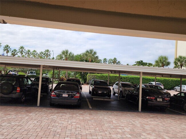 Foto del edificio - 1631 Riverview Rd