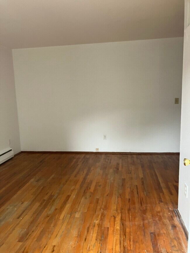 Foto del edificio - 512 Olden Ave
