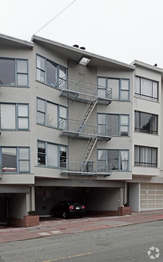 Foto principal - 2642 Gough St