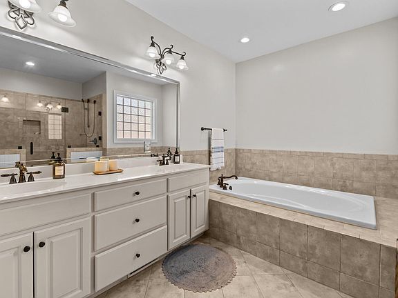 Building Photo - Build Equity While Leasing - Lease and Own...