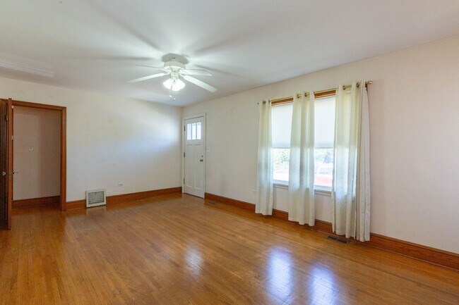 Foto del edificio - 2 Bed, 1 Bath Rancher in Martinsburg, WV