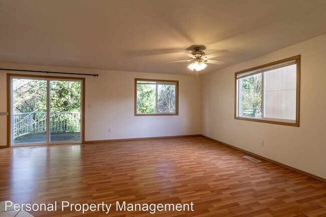 Building Photo - 3 br, 2.5 bath House - 9707 NE Tenny Creek...