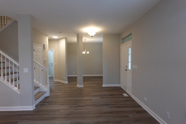 Building Photo - 183 Neutrenton Ave