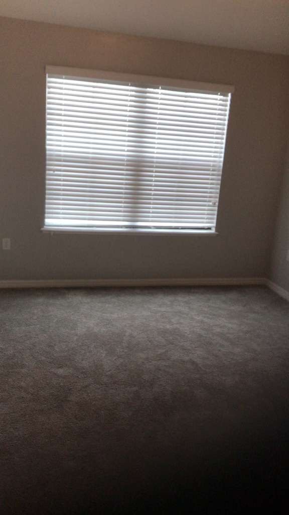 Foto del edificio - 5451 Windsor Lake Cir