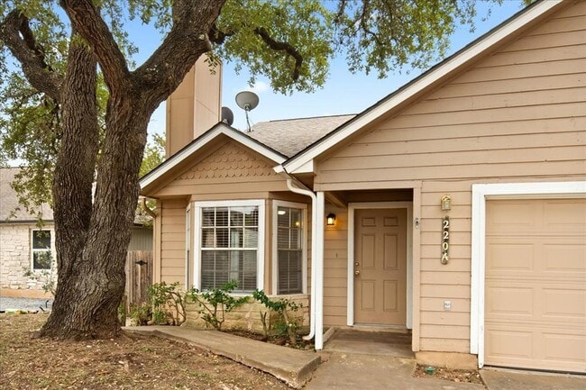 Building Photo - 220 Sailmaster St