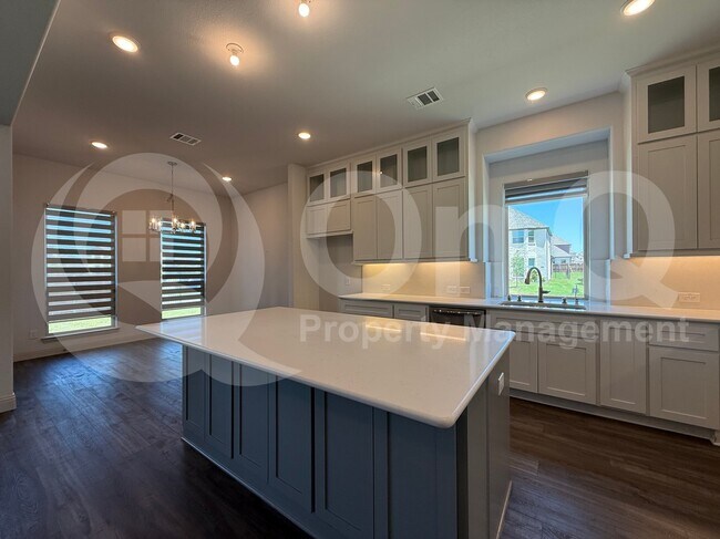 Building Photo - 14697 Valley Trl