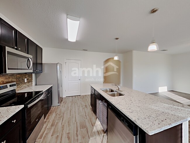 Building Photo - 3223 Magnolia Meadows Dr