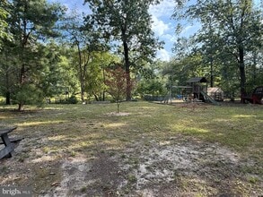 Building Photo - 20 Lakeside Ln