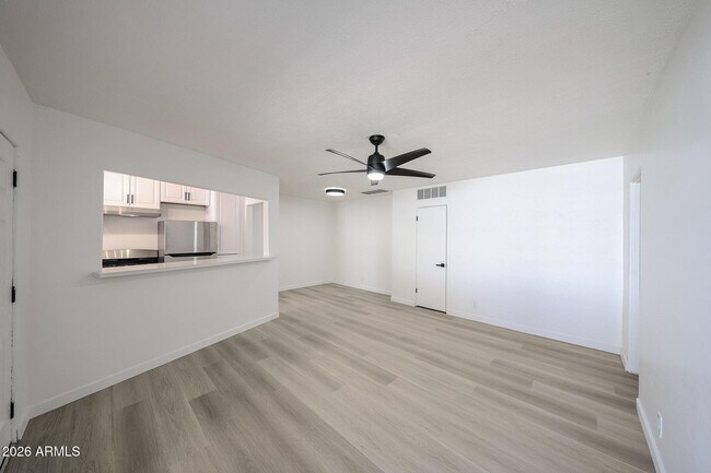 Foto del edificio - 2945 N 19th Ave