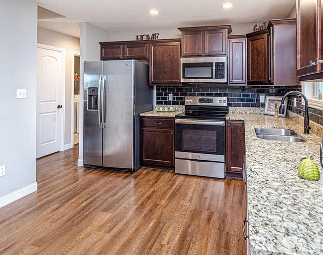 Building Photo - Single Family Home - Available For Rent!