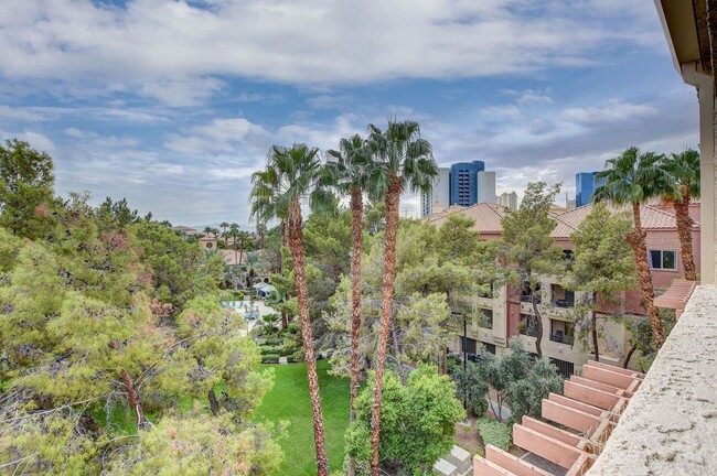 Building Photo - Spacious Penthouse available at the Meridian Private Residences.