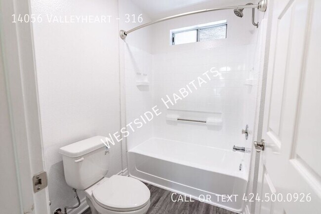 Foto del edificio - 14056 Valleyheart Dr