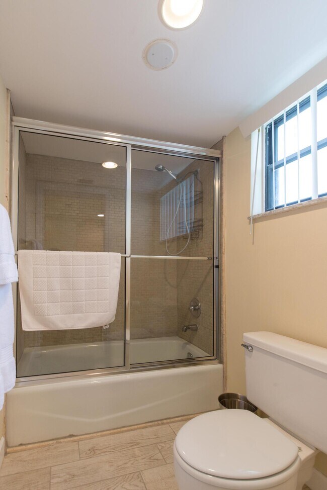 Building Photo - 11863 Wimbledon Cir