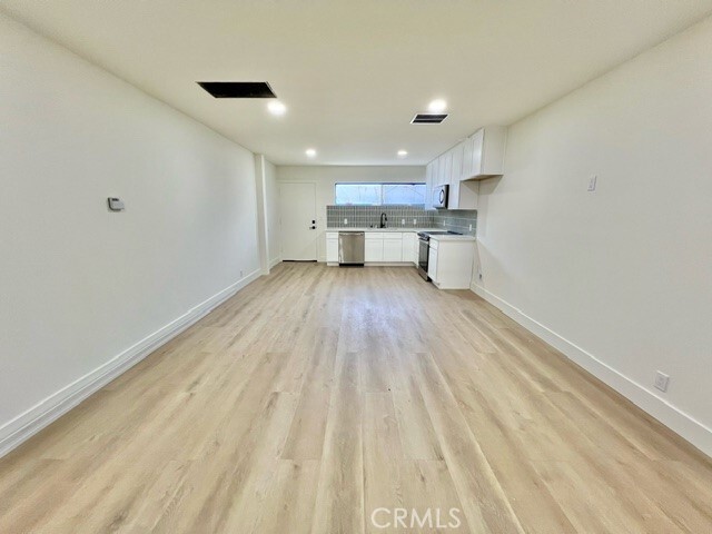 Foto del edificio - 1027 N Coast Hwy