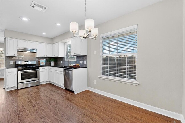 Building Photo - 13169 Mill Stone Dr