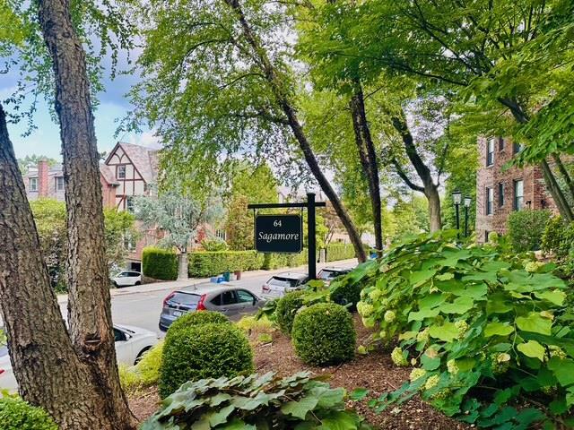 Foto principal - 64 Sagamore Rd