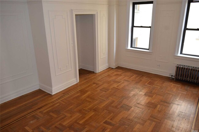 Foto del edificio - 30-83-83 29th St