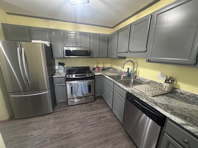 Foto del edificio - 18163 Meadow Ln