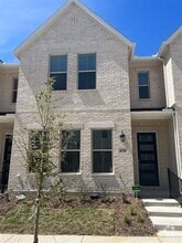 Building Photo - 4720 Corriente Vista Ln