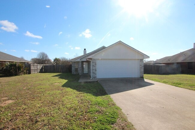 Building Photo - Coming Soon: Stunning 3 Bedroom Home in Bullard