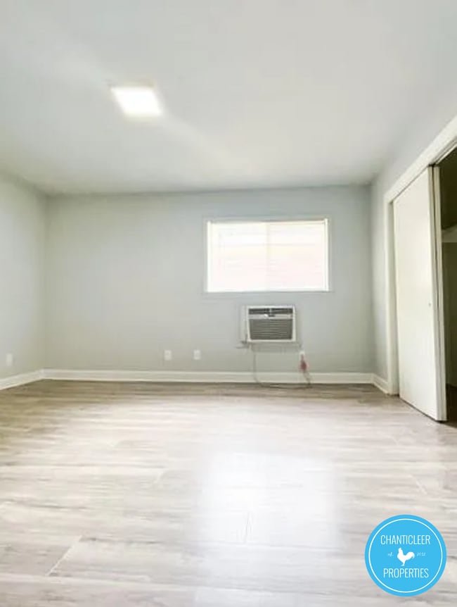 Building Photo - 1111 W Academy St