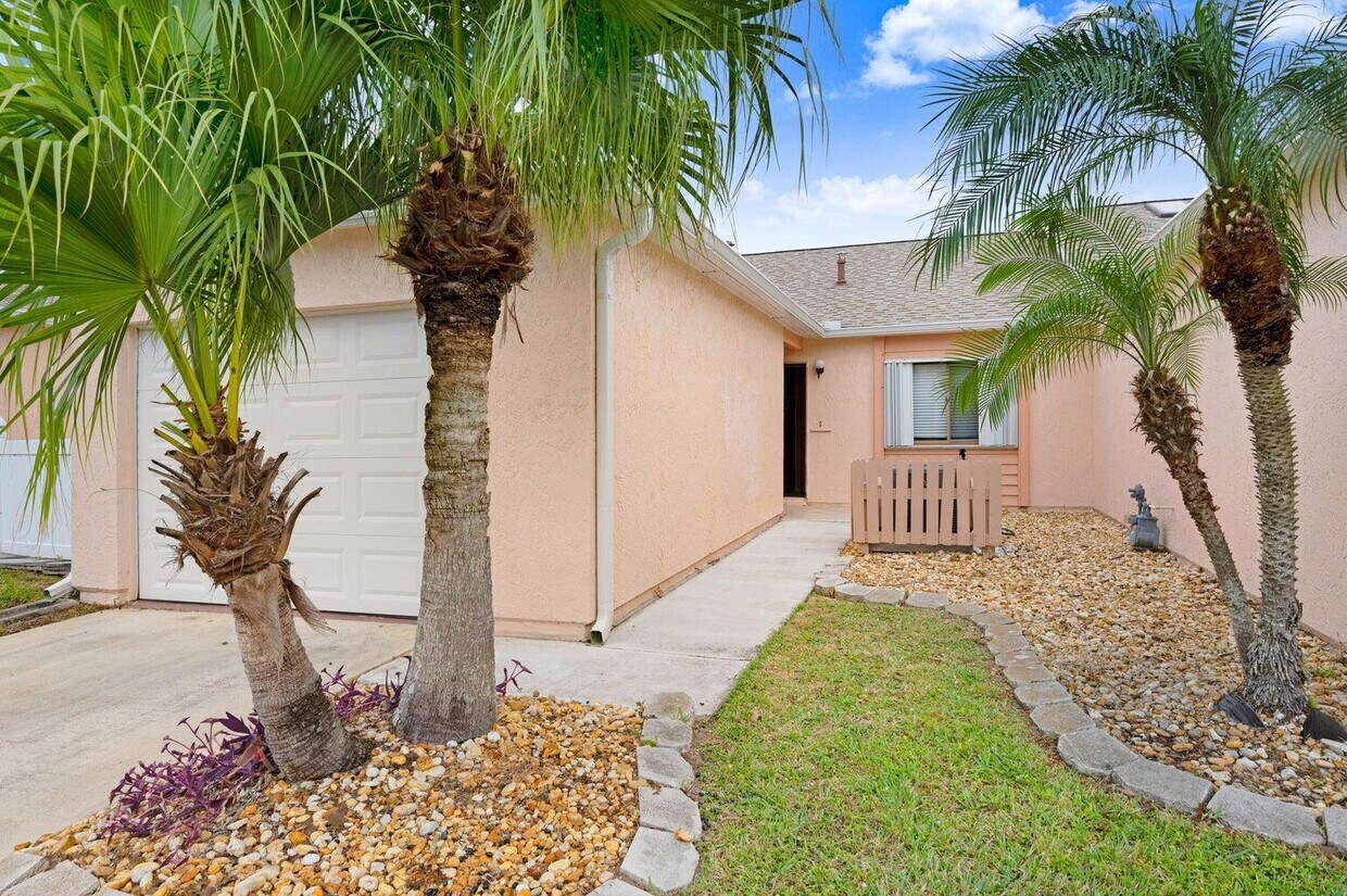 253 Forecast Ln Unit 220, Rockledge, FL 32955 Condo for Rent in