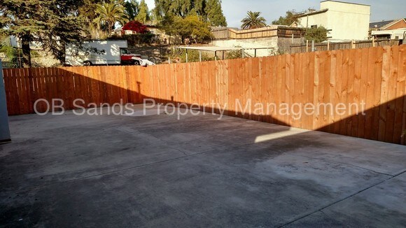 Building Photo - 517 61st St