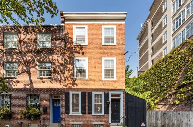 Building Photo - 214 S Bonsall St