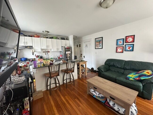 Foto del edificio - 103 Summer St