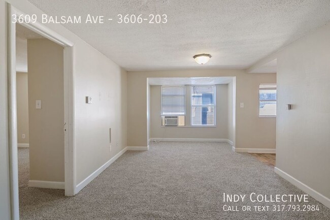 Building Photo - Move In Special: $300 Off First Month!