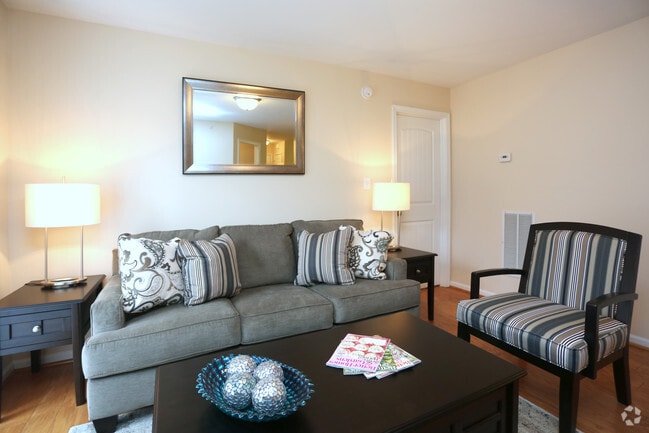 Photo - Jefferson Forest Manor Apartments