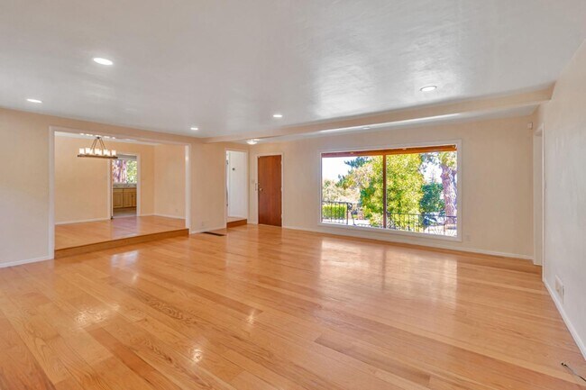 Foto del edificio - 940 Black Mountain Rd