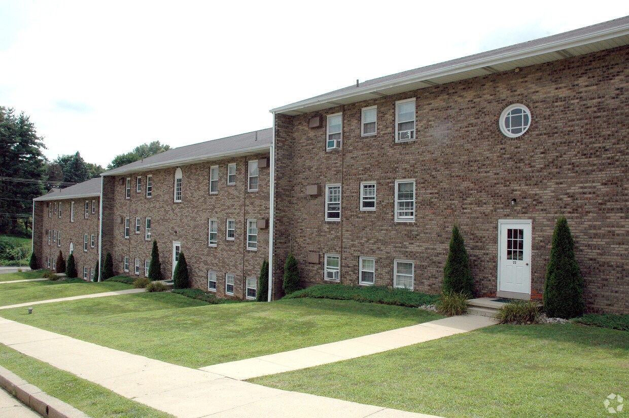 723 Orchard Hills Rd, Boyertown, PA 19512 Apartments in Boyertown