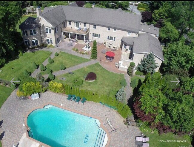 Building Photo - 109 Pleasant Ridge Rd
