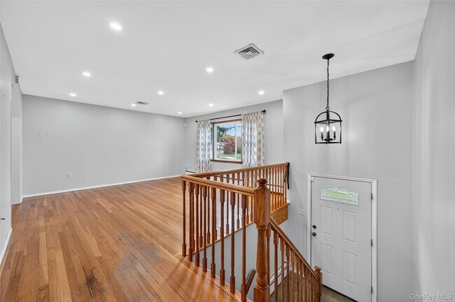 Foto del edificio - 20 Peter Bush Dr