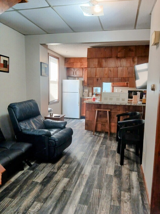 Foto principal - 1016 W High St