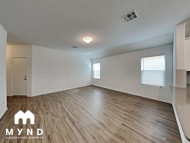 Building Photo - 222 Majestic Cedar Dr