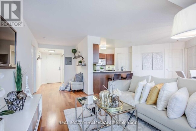 Building Photo - 18 Valley Woods Rd