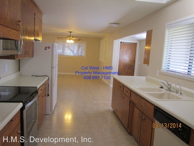 Building Photo - 2954 Cottle Ave