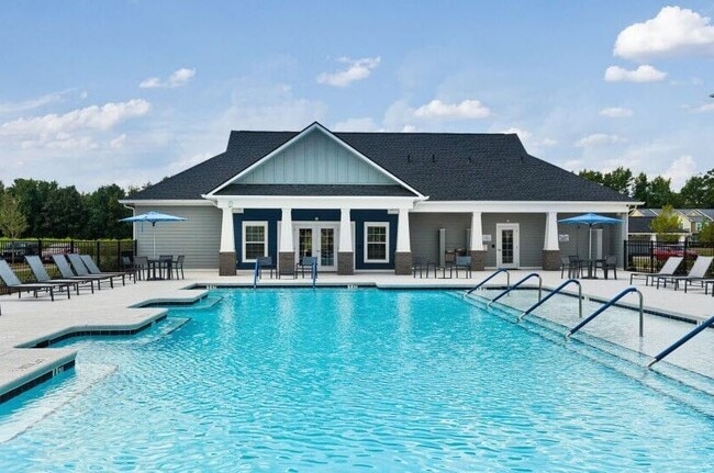 Building Photo - Village at Hunter's Run Apartments