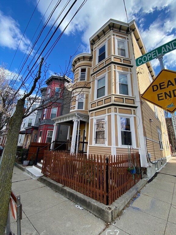 Building Photo - 49 Copeland St