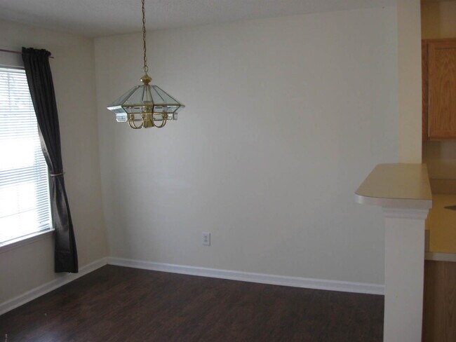 Foto del edificio - Greensboro NC Townhouse for Rent