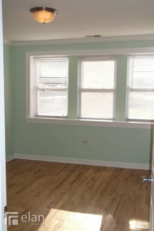 Building Photo - 4201 N Sawyer Ave