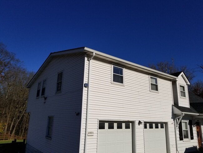 Building Photo - 4901 Lower Mud Run Rd